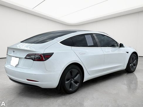 Used 2019 Tesla Model 3 Standard Range image 7