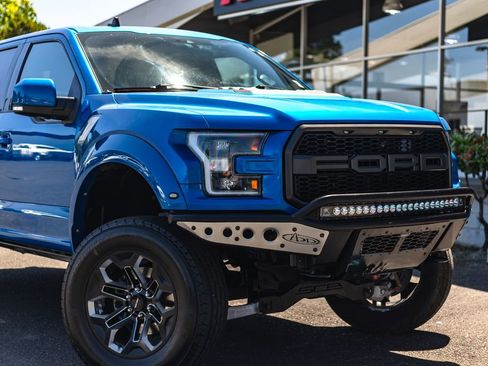 Used 2020 Ford F150 Raptor w/ Equipment Group 802A Luxury AWD/4WD image 3