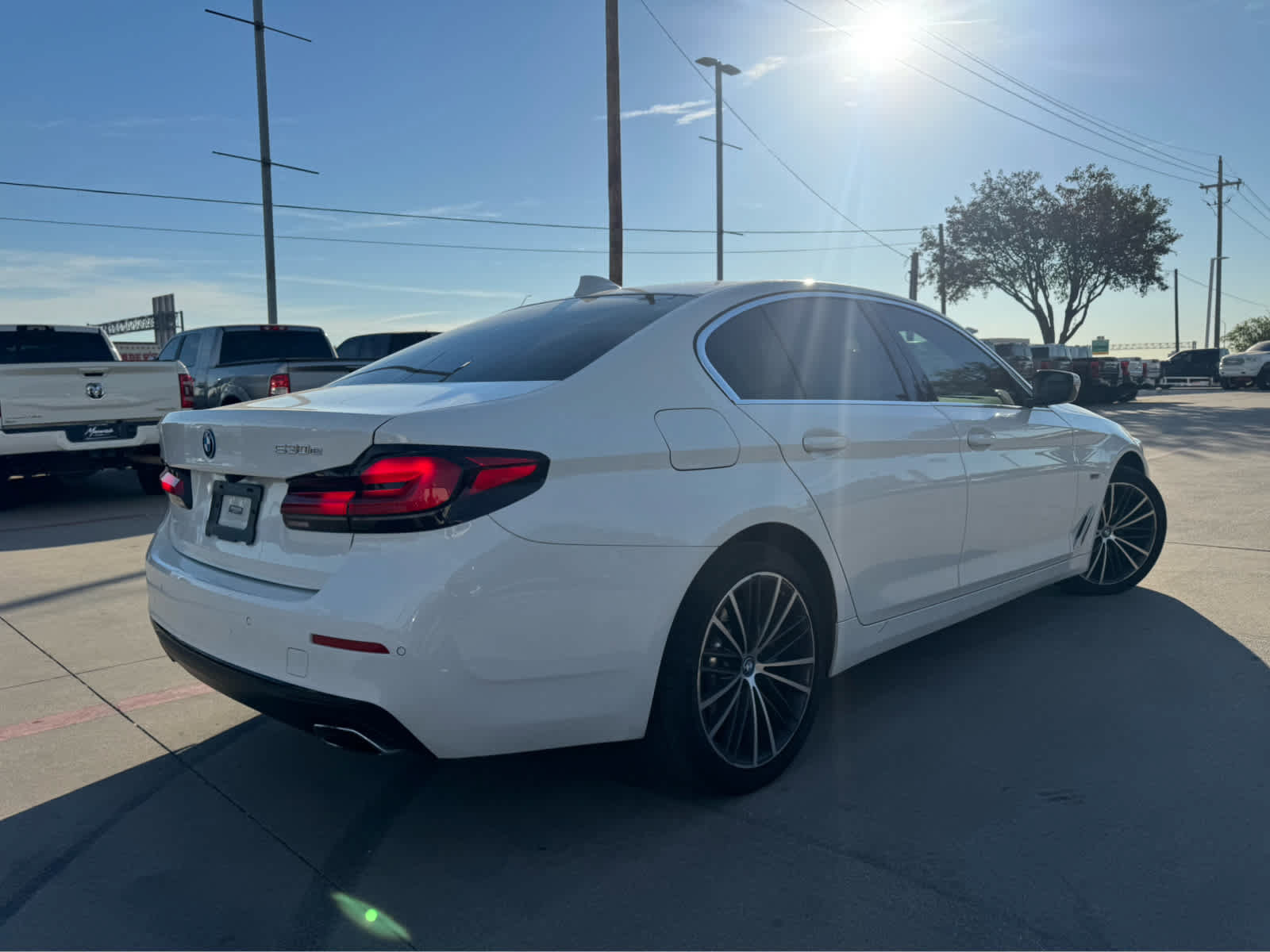 Used 2023 BMW 530e RWD image 3