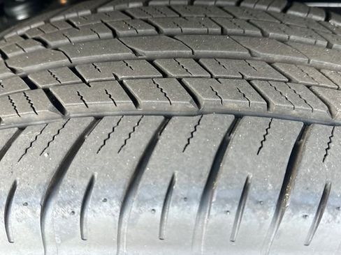 Used 2025 Nissan Armada SV image 26