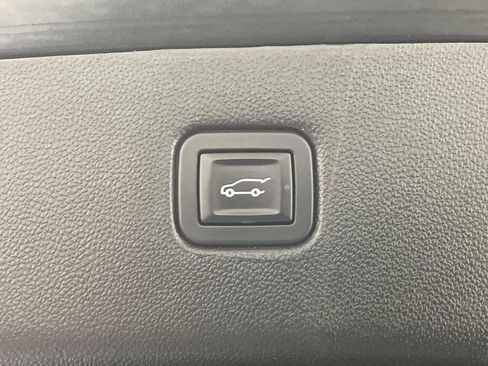 Certified 2019 Chevrolet Blazer RS AWD/4WD image 34