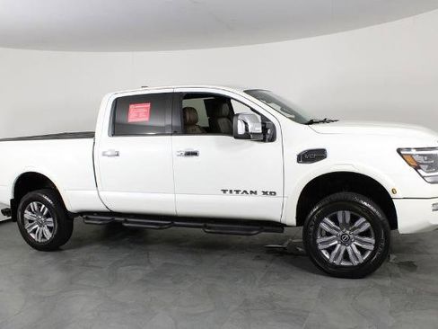 Certified 2024 Nissan Titan Platinum Reserve w/ Moonroof Package AWD/4WD image 15