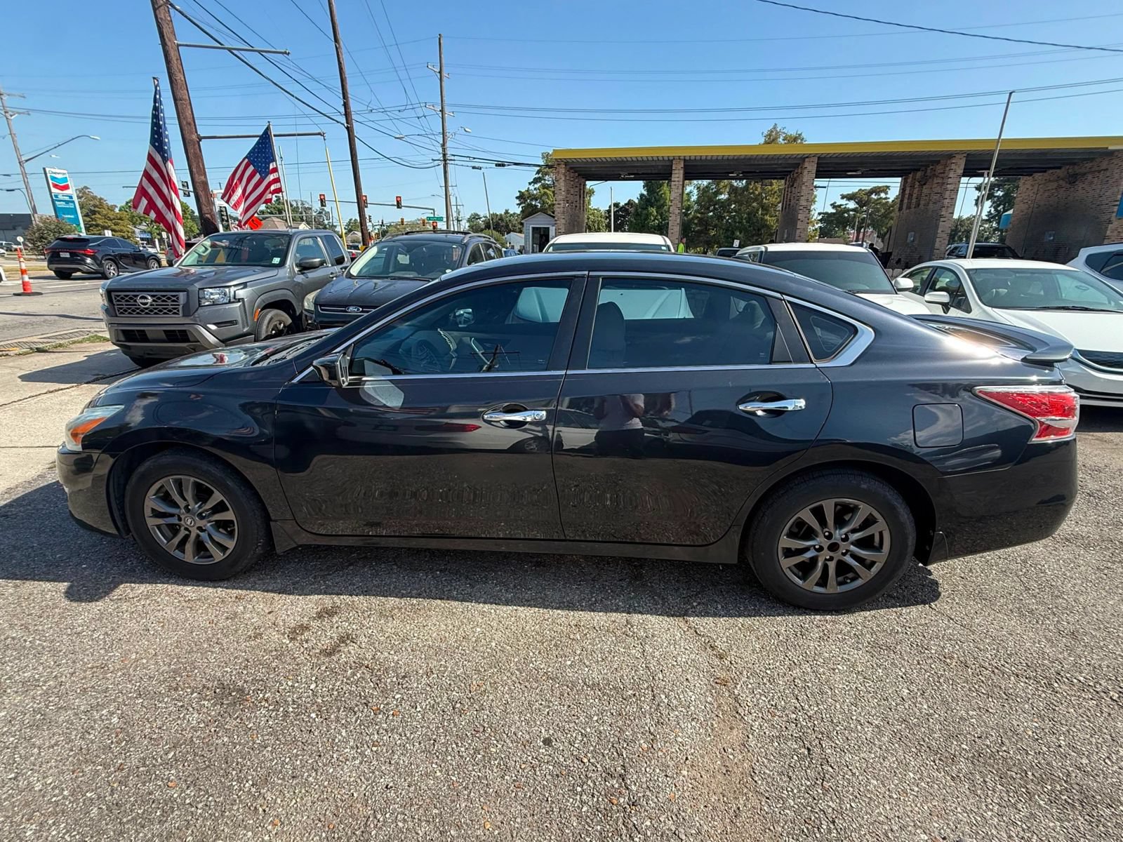 Used 2015 Nissan Altima 2.5 S w/ Special Edition Package FWD image 5