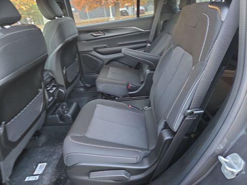 New 2025 Jeep Grand Cherokee L Laredo RWD image 6