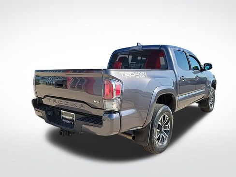 Used 2021 Toyota Tacoma TRD Sport w/ Technology Package AWD/4WD image 3