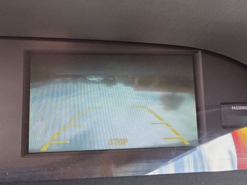 Used 2010 Toyota Avalon Limited FWD image 22