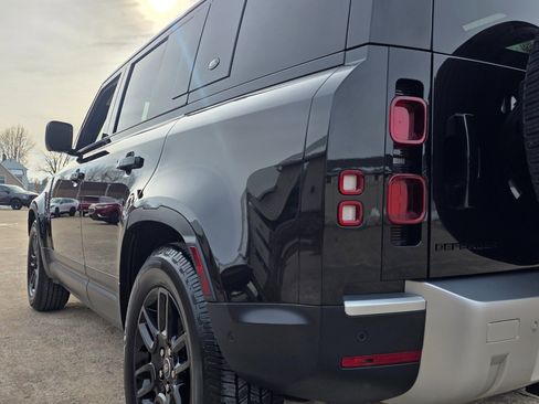 Used 2024 Land Rover Defender 110 S image 16