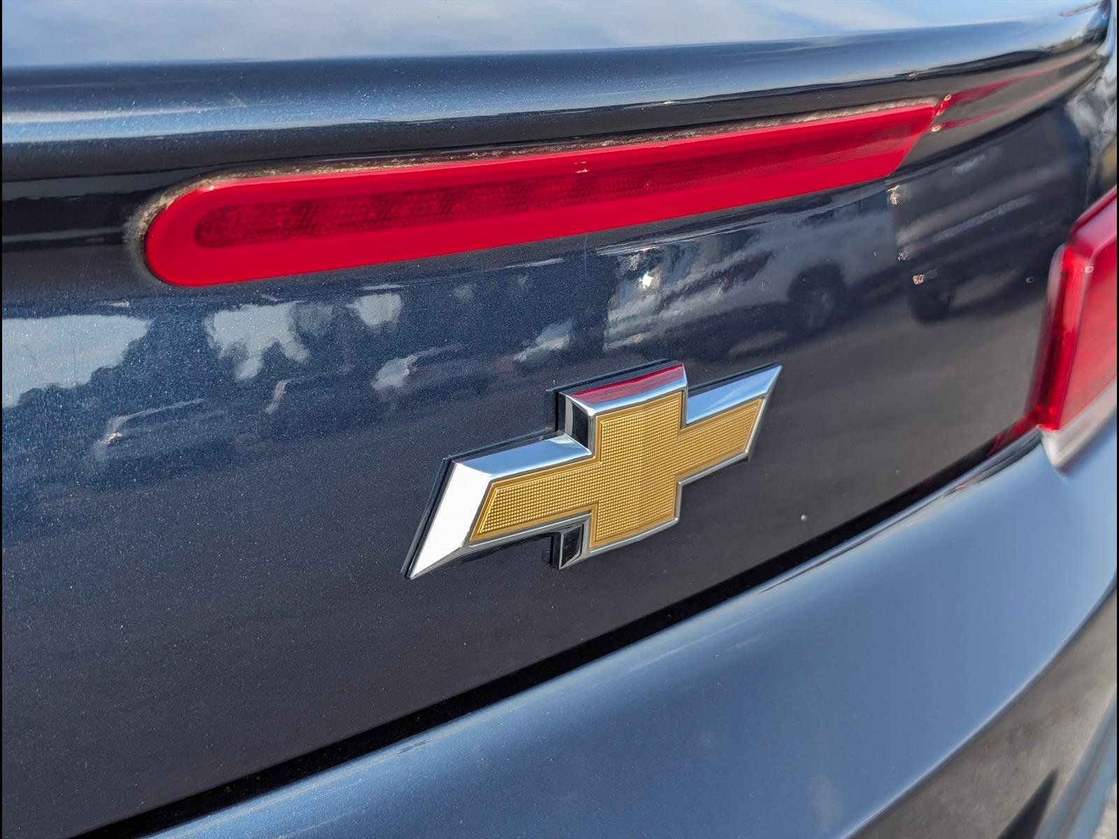 Used 2015 Chevrolet Camaro LS RWD image 23