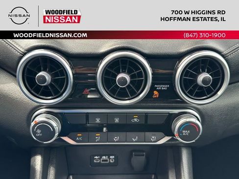 Used 2023 Nissan Sentra SV FWD image 33