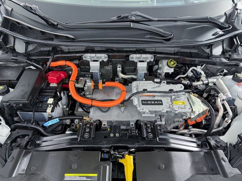 Used 2025 Nissan Ariya EVOLVE+ e-4ORCE image 44