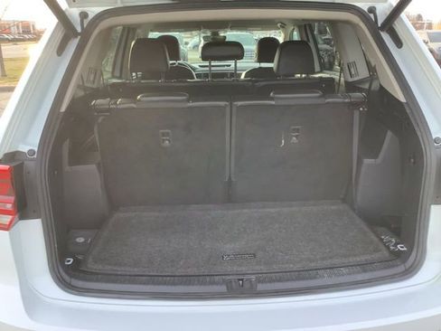 Used 2019 Volkswagen Atlas SE w/ Towing Package image 17