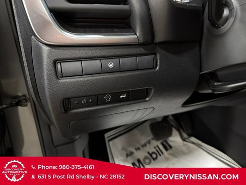 Certified 2025 Nissan Rogue SV AWD/4WD image 14