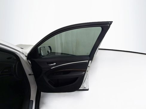 Used 2020 Acura MDX FWD image 32
