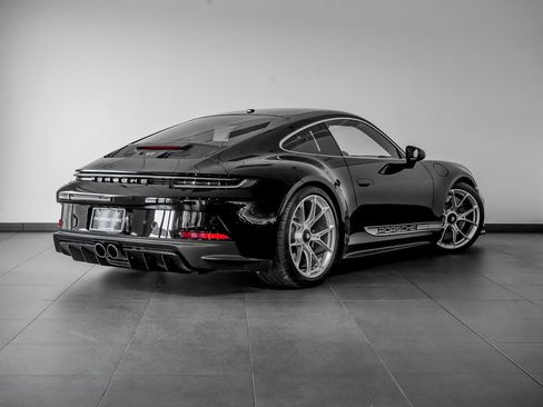 Certified 2022 Porsche 911 GT3 RWD image 7