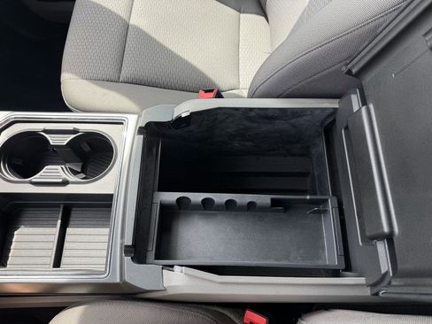 Used 2022 Ford F250 XLT w/ Black Appearance Package AWD/4WD image 31