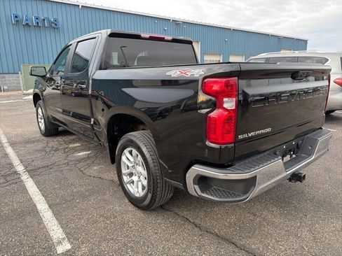 Used 2022 Chevrolet Silverado 1500 LT image 7