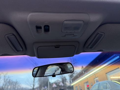 Used 2000 Nissan Maxima GLE image 14