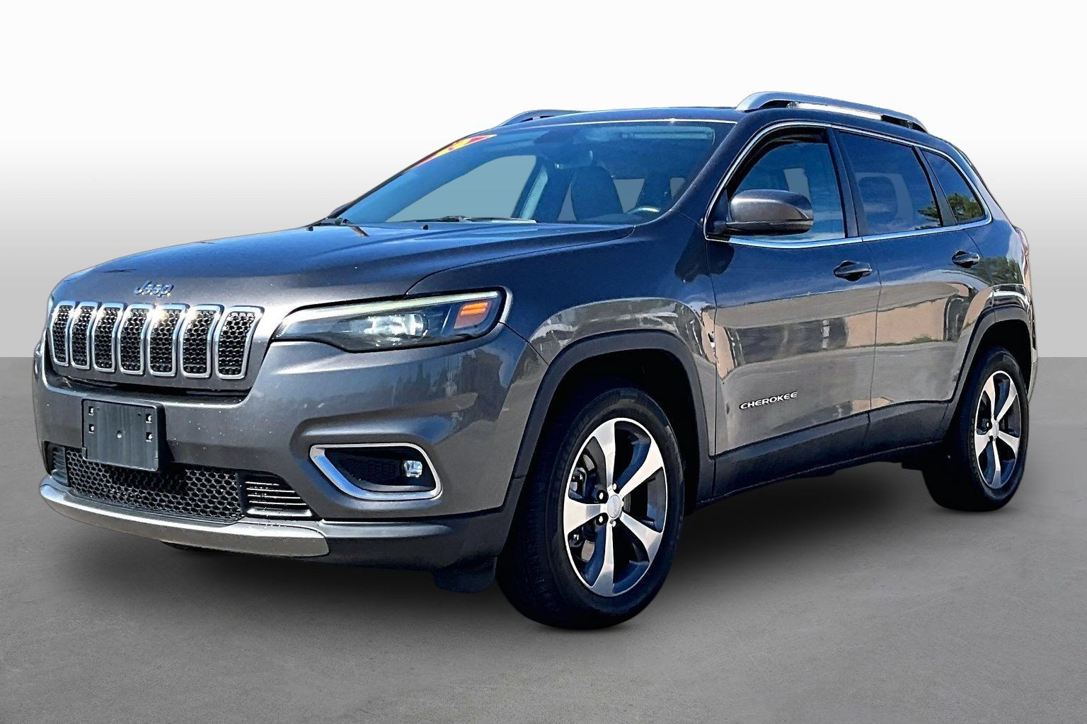 Used 2019 Jeep Cherokee Limited w/ Luxury Group AWD/4WD image 1