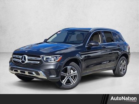 Used 2022 Mercedes-Benz GLC 300 image 1