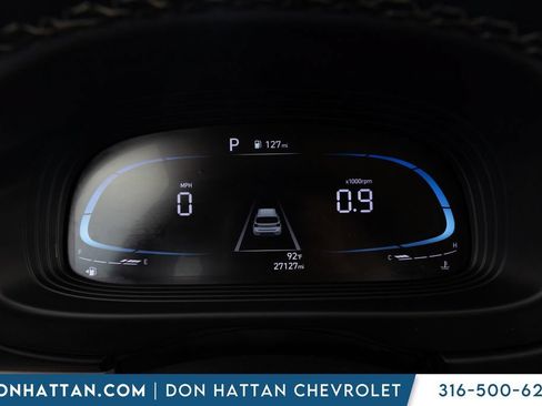 Used 2025 Hyundai Venue SEL FWD image 7