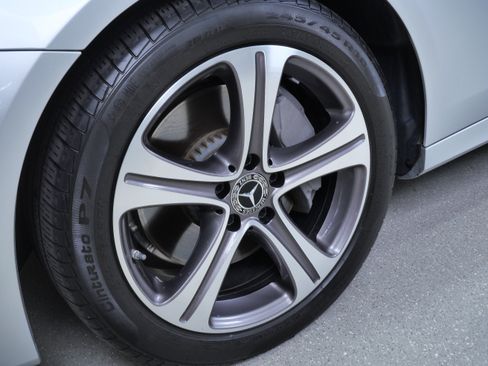 Used 2020 Mercedes-Benz E 350 4MATIC Sedan image 13