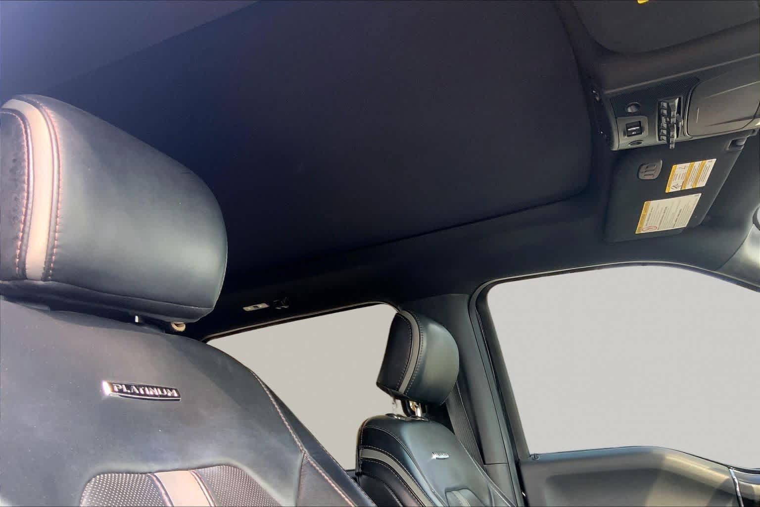 Used 2019 Ford F250 Platinum w/ Platinum Ultimate Package AWD/4WD image 14