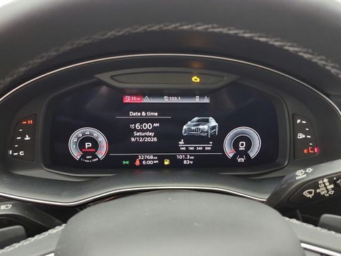 Used 2023 Audi Q8 Premium Plus AWD/4WD image 9