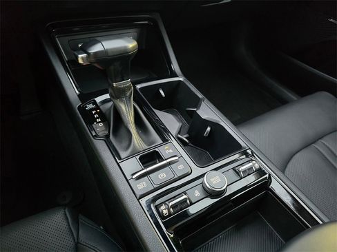 Used 2025 Kia K5 EX image 23