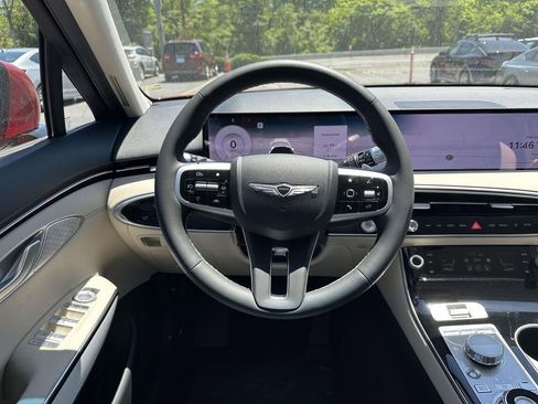 New 2026 Genesis GV70 2.5T AWD/4WD image 9