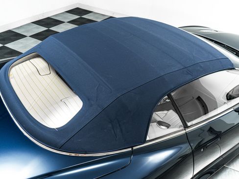 Used 2016 Aston Martin DB9 GT RWD image 38