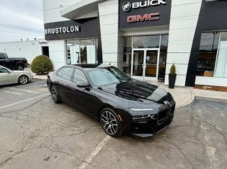 Used 2025 BMW 760i xDrive w/ Executive Package video 2