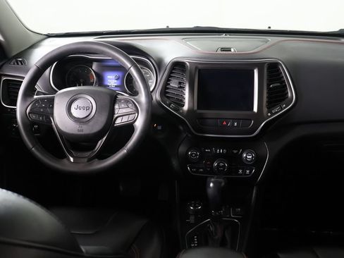 Used 2022 Jeep Cherokee Trailhawk AWD/4WD image 28