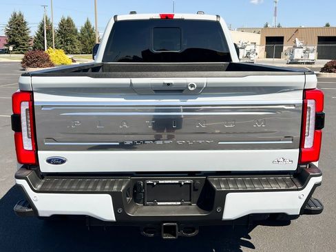 Used 2025 Ford F450 Platinum w/ Platinum Plus Package image 11