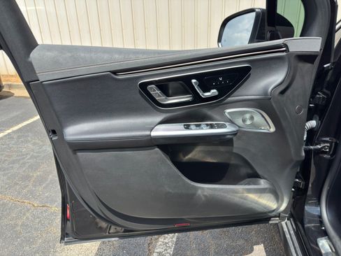 Used 2023 Mercedes-Benz EQE 500 4MATIC SUV image 46