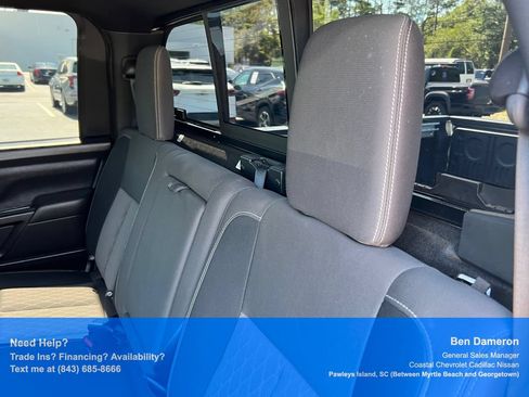 Used 2024 Nissan Titan SV w/ SV Convenience Package RWD image 16