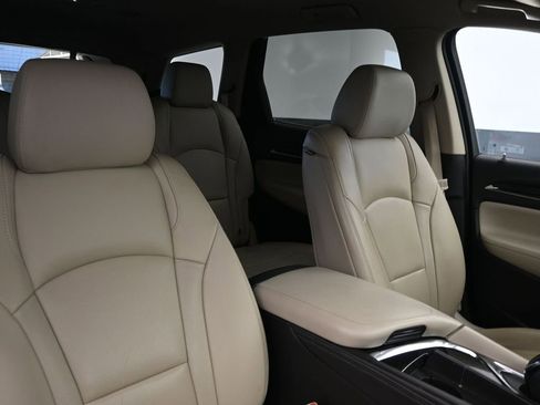 Used 2020 Buick Enclave Essence w/ Sound and Sites Package image 11