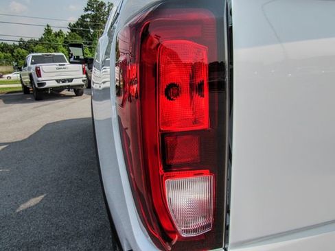 New 2025 GMC Sierra 2500 Pro image 8