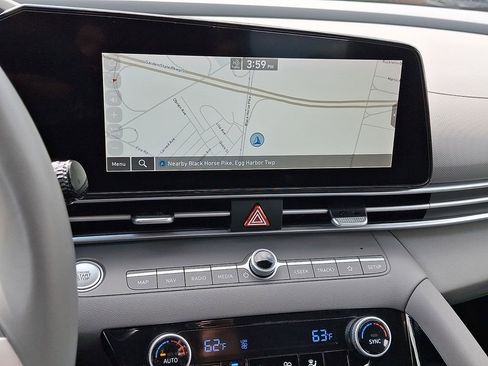 Used 2023 Hyundai Elantra SEL w/ Convenience Package FWD image 16