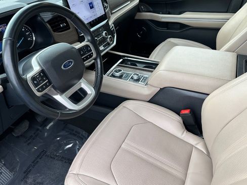 Used 2024 Ford Expedition Max Limited image 9
