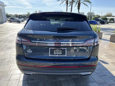 Used 2022 Lincoln Nautilus Reserve image 3