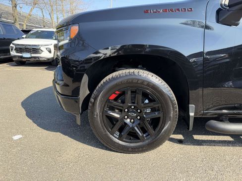 Used 2023 Chevrolet Silverado 1500 RST w/ Redline Edition image 10