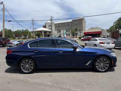 Used 2018 BMW 530i xDrive AWD/4WD image 9