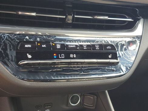 New 2026 Buick Envista Avenir FWD image 22