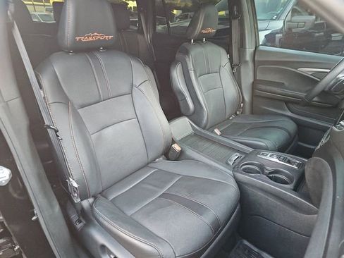 Used 2022 Honda Pilot TrailSport image 5