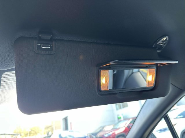 Used 2026 Toyota Sienna XSE FWD image 40