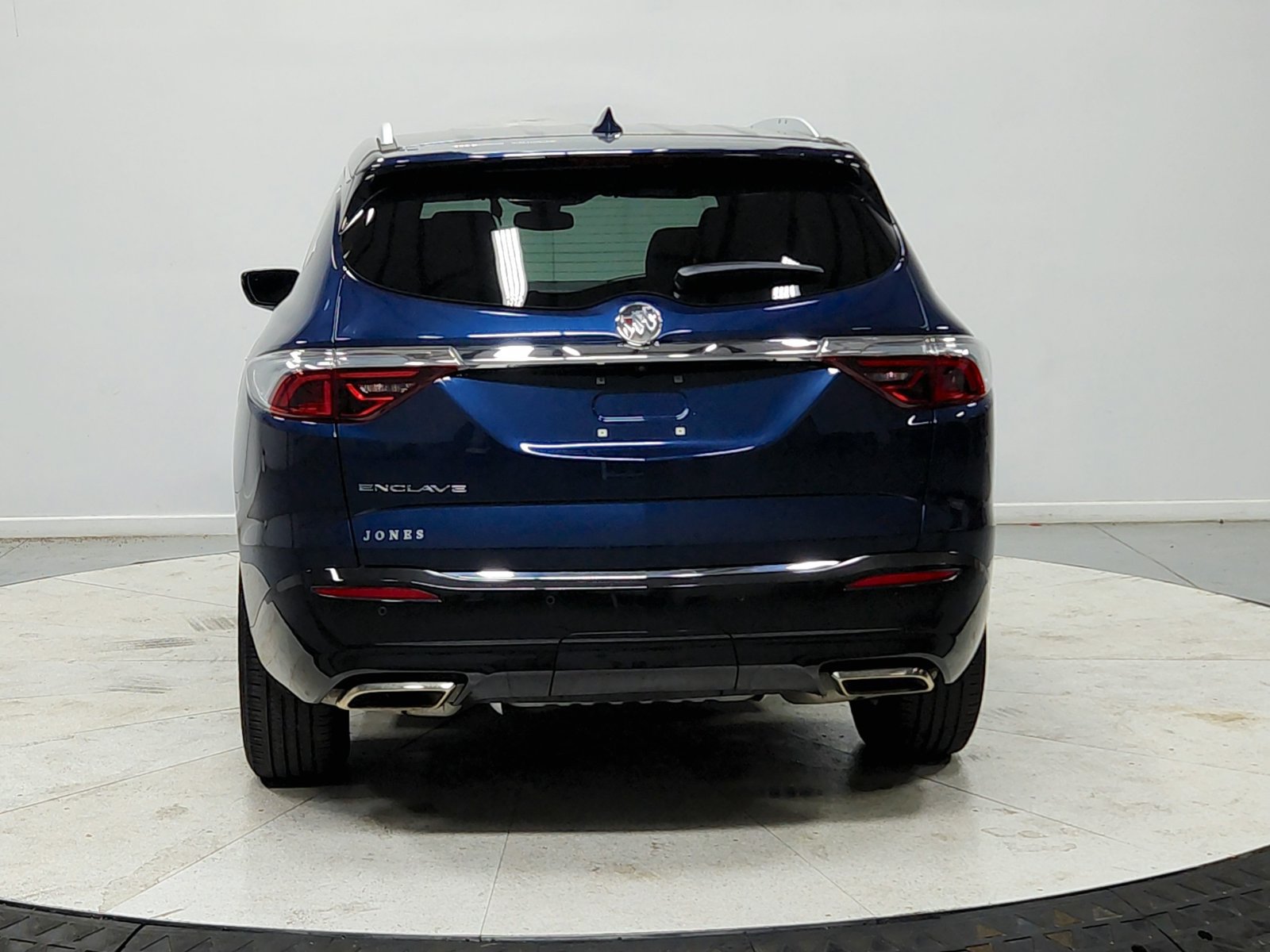 Used 2024 Buick Enclave Essence FWD image 6