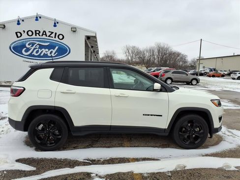 Used 2019 Jeep Compass Altitude image 3