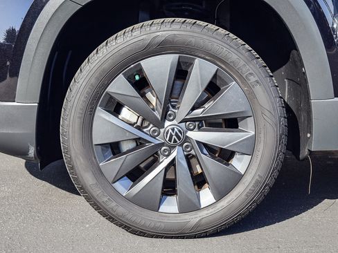 Used 2024 Volkswagen Taos S image 16