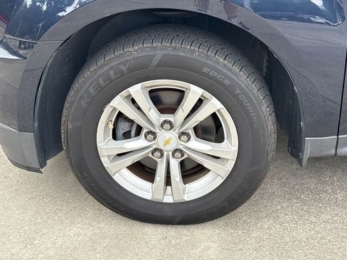 Used 2017 Chevrolet Equinox LS FWD image 12