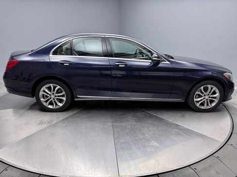 Used 2015 Mercedes-Benz C 300 4MATIC Sedan image 4
